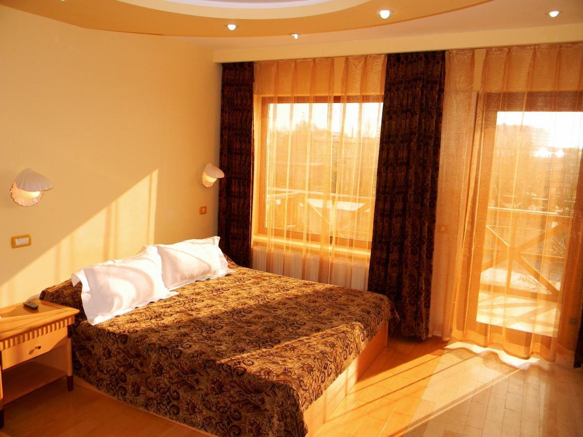 Hotel La Scoica Land นาโวดาริ ภายนอก รูปภาพ