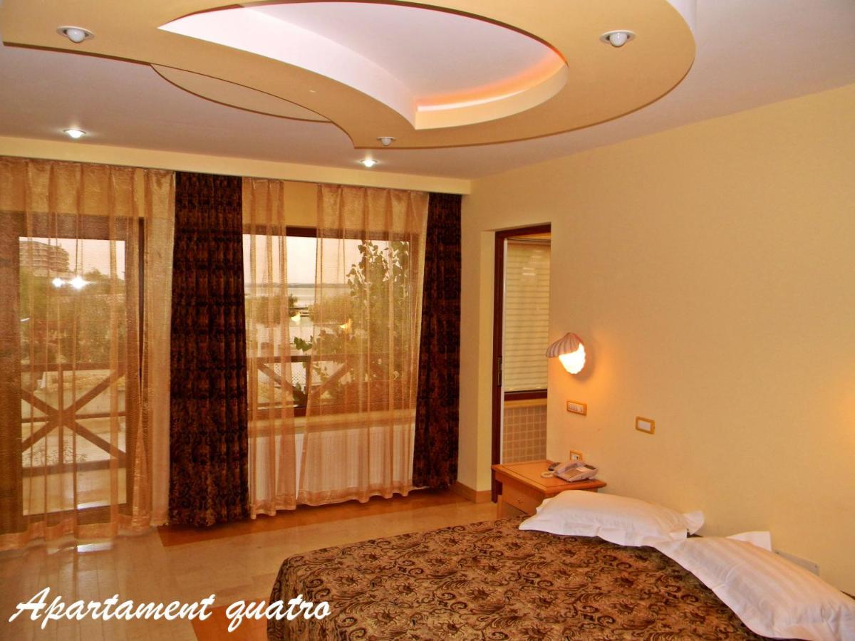 Hotel La Scoica Land นาโวดาริ ภายนอก รูปภาพ